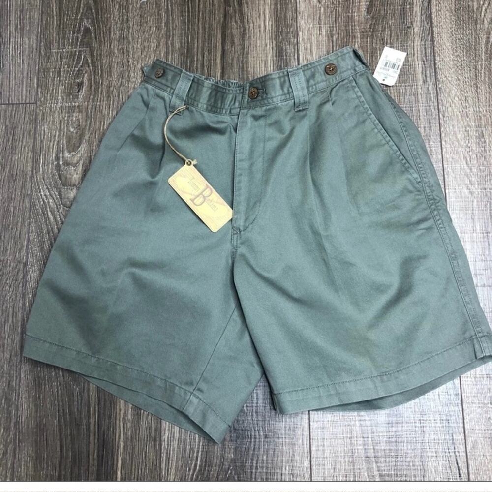 NWT men’s Tommy Bahama green khaki shorts